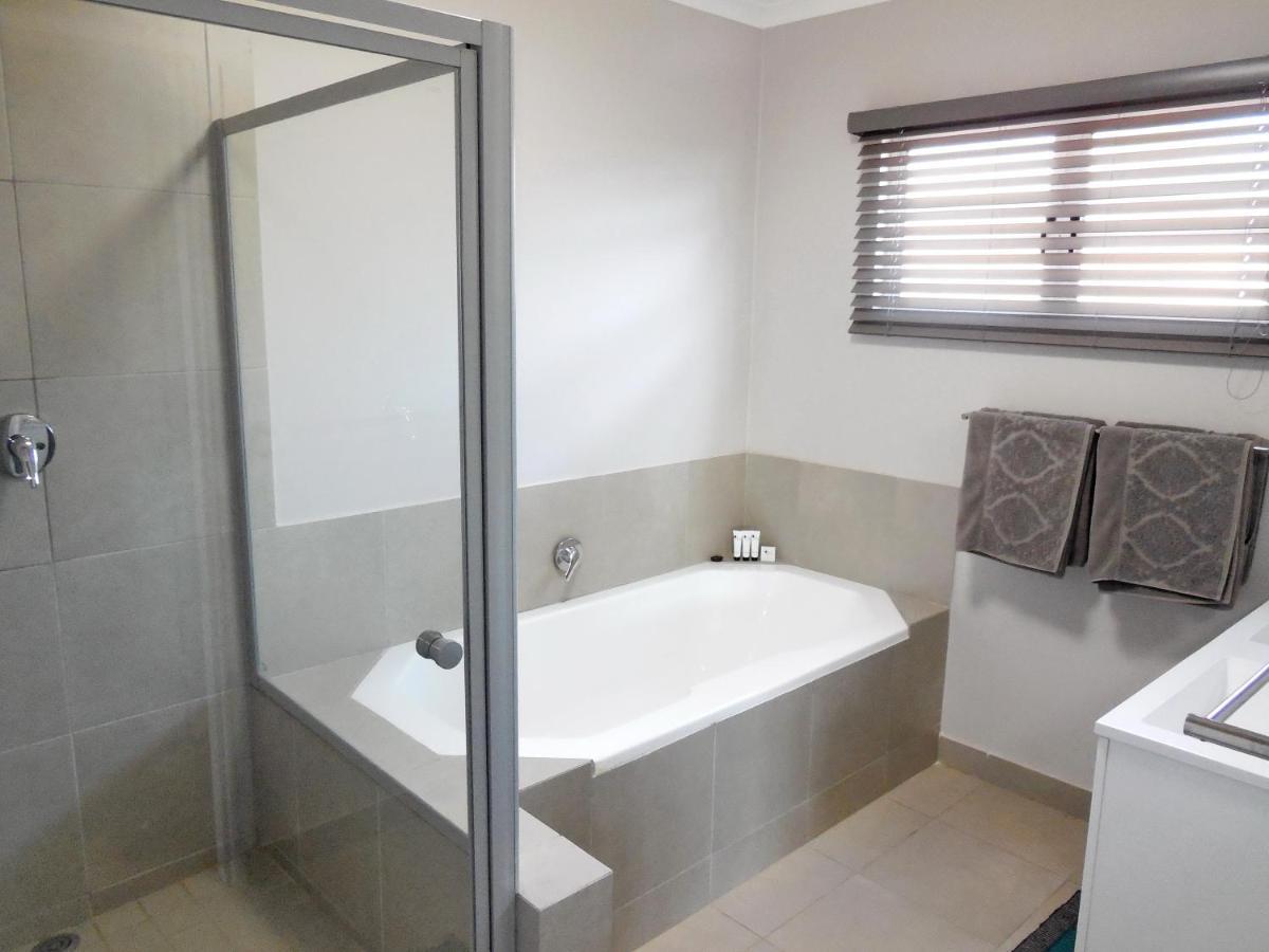 Chopper Corner Bed & Breakfast La Lucia Phòng bức ảnh